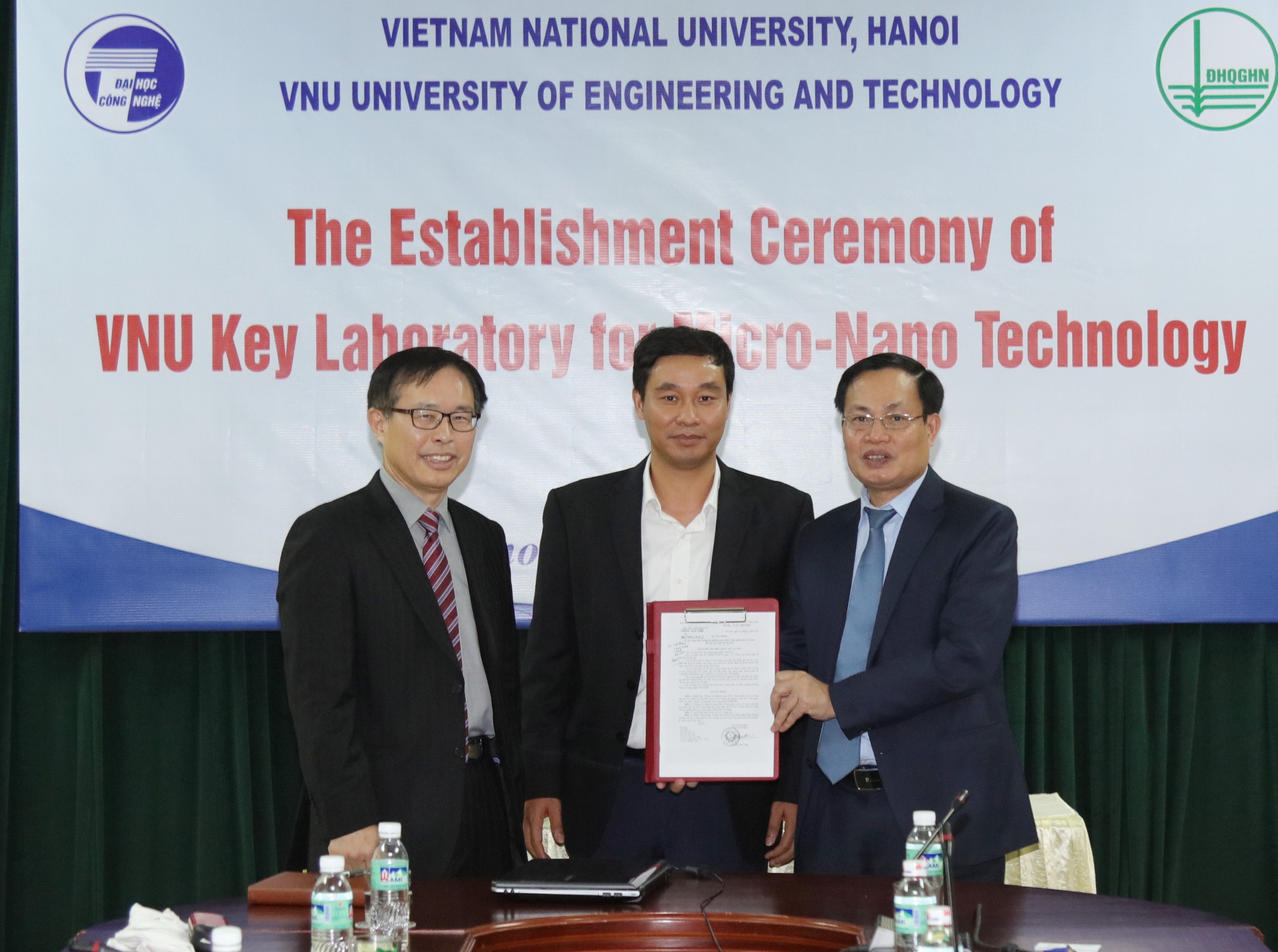 Opening of VNU Key Laboratory for Micro-Nano Technology