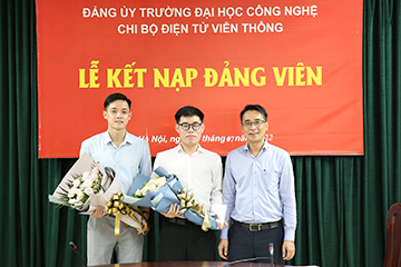 Lễ kết nạp đảng viên cho sinh viên của Chi bộ Điện tử viễn thông